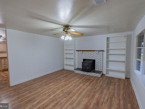 3rd image of 602 N Reymann St