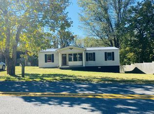 2516 Summerlee Rd, Oak Hill, WV 25901