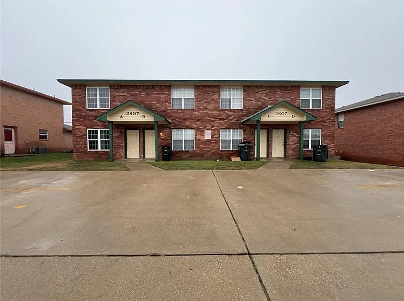 2807 Cantabrian Dr #B