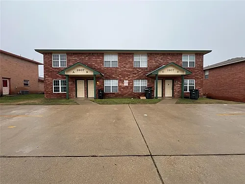 2807 Cantabrian Dr #B Photo 1
