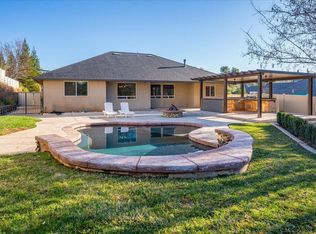 1148 Sunriver Ln, Redding, CA 96001