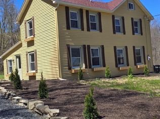 138 Lily Lake Rd, Lloyd, NY 12528