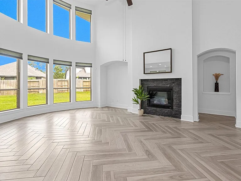 634 Cibolo Creek Dr — Photo 14