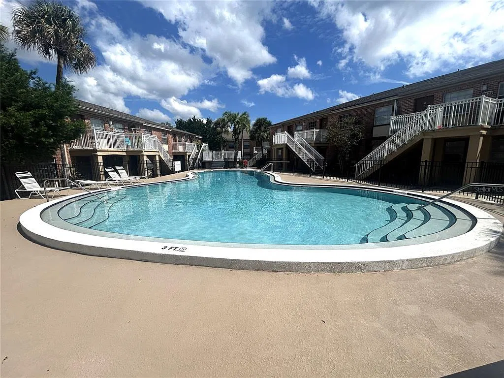 1 bed, 1.0 bath, 550 sqft, $1,125 — Photo 3
