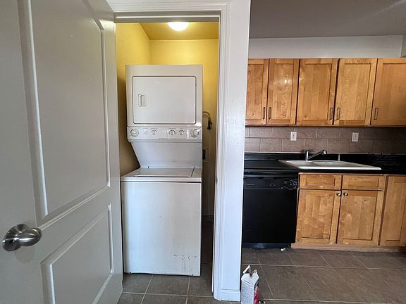 4th image of 104-20 39th Ave #4