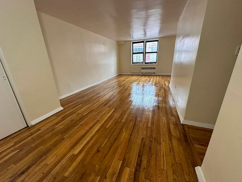 2nd image of 2265 Grand Ave #1A