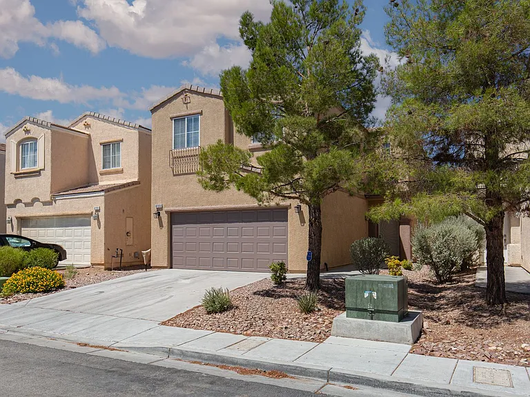 8723 Evan Lilas St — Photo 3