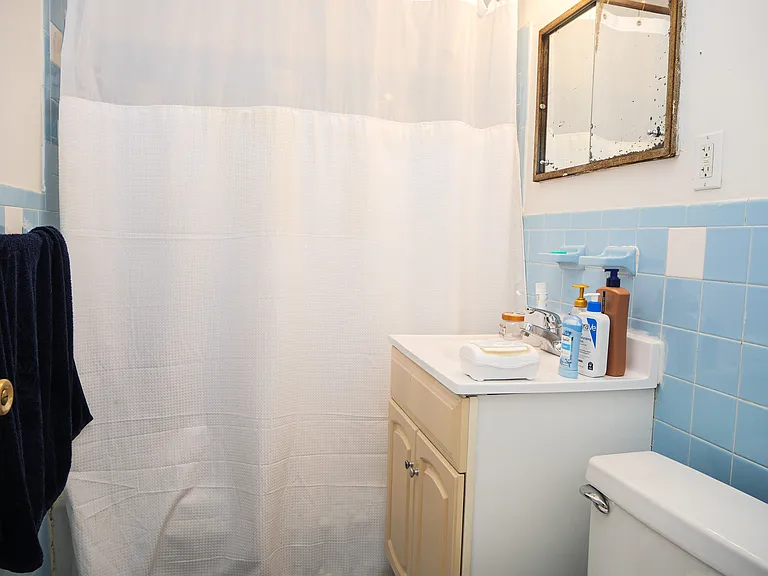 1039 Commonwealth Ave #16 — Photo 5