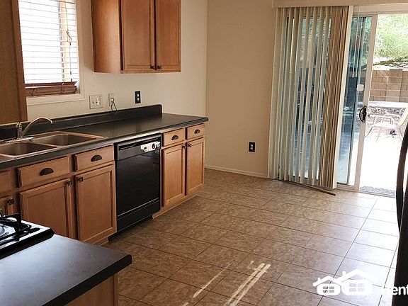 5th image of 2835 W Greenstreak Dr