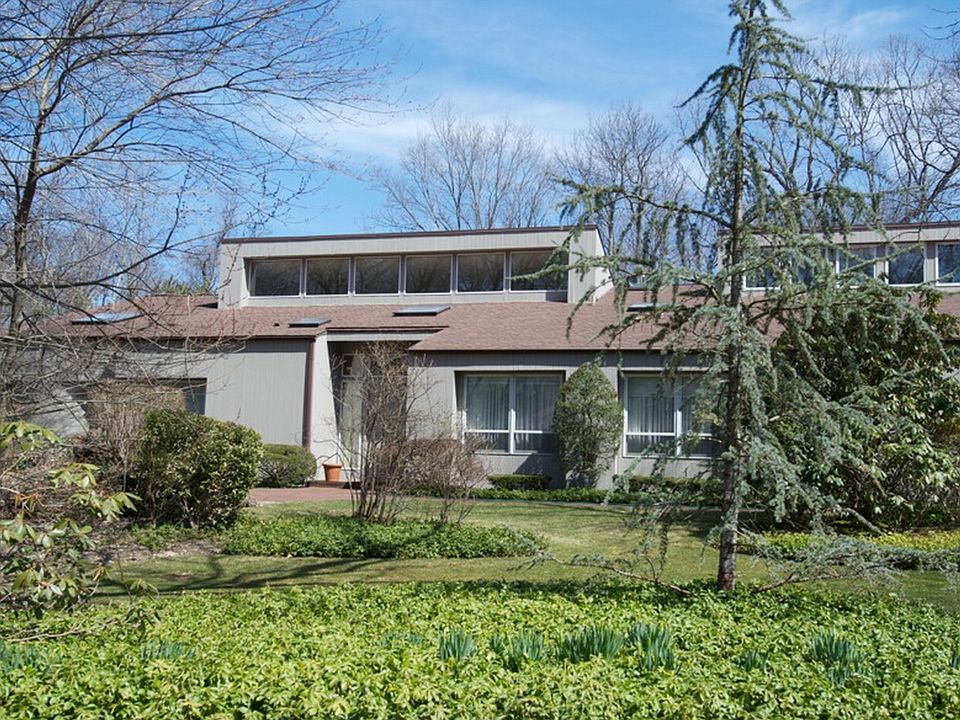 1st image of 14 Windemere Way