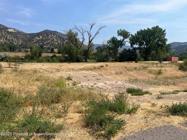16 Rapids View Ln, New Castle, CO 81647