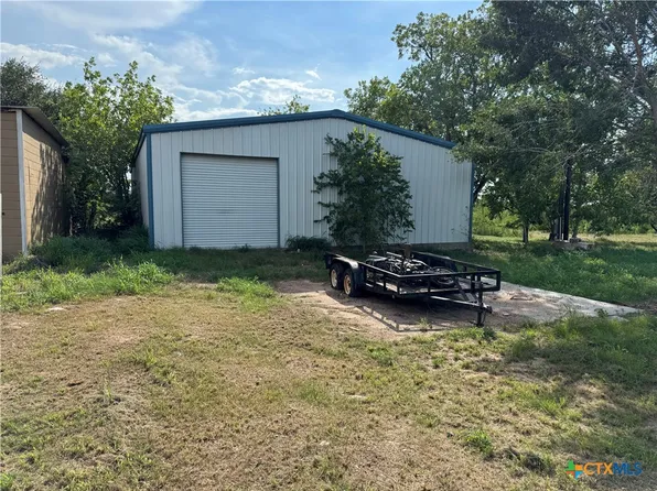 59 Valley Vista Rd, Victoria, TX 77904