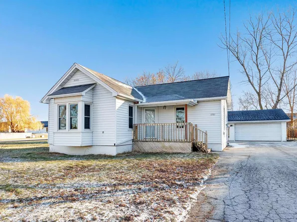 6761 Deuster Rd, Greenleaf, WI 54126