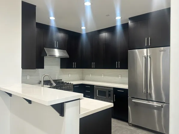 960 N San Antonio Rd Unit 212, Los Altos, CA 94022
