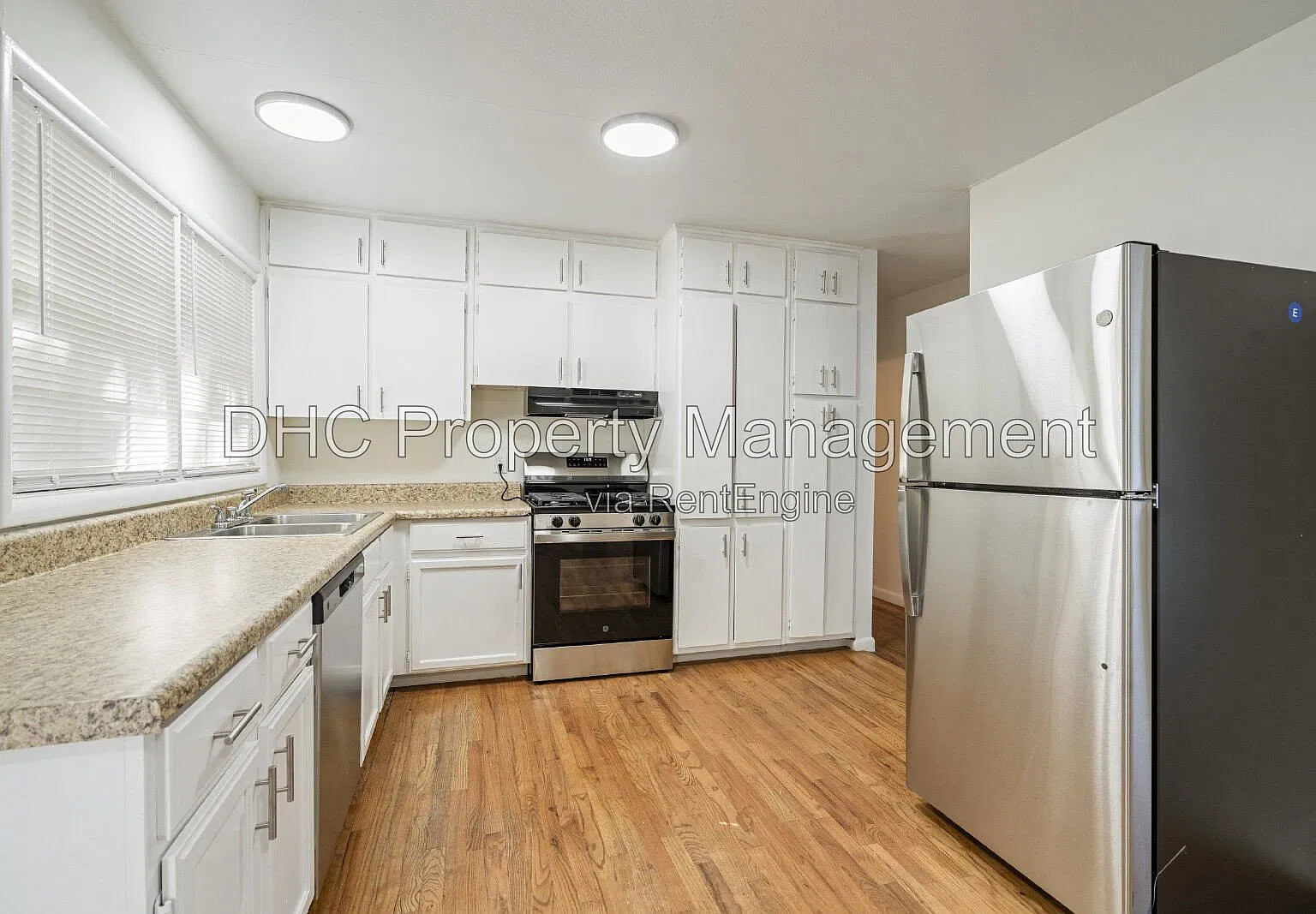 3 bed, 2.0 bath, 1161 sqft, $2,150 — Photo 3