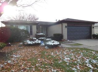 16325 Harden Cir, Southfield, MI 48075