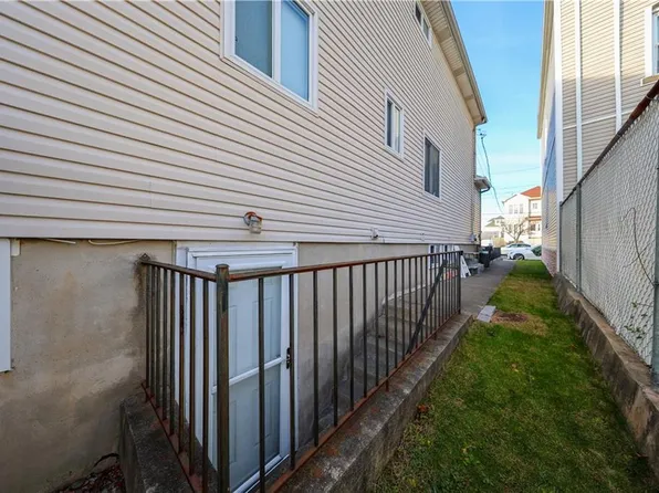 74 Sumner Avenue image 19 of 28