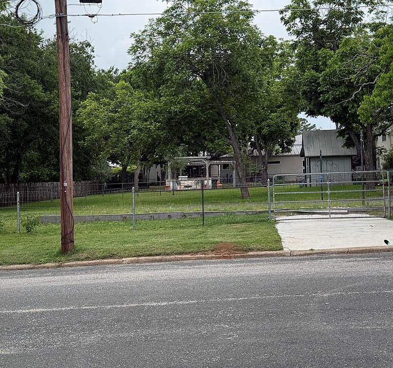 1st image of 507 W Schubert St