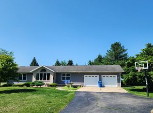 1932 N 2653rd Rd, Ottawa, IL 61350