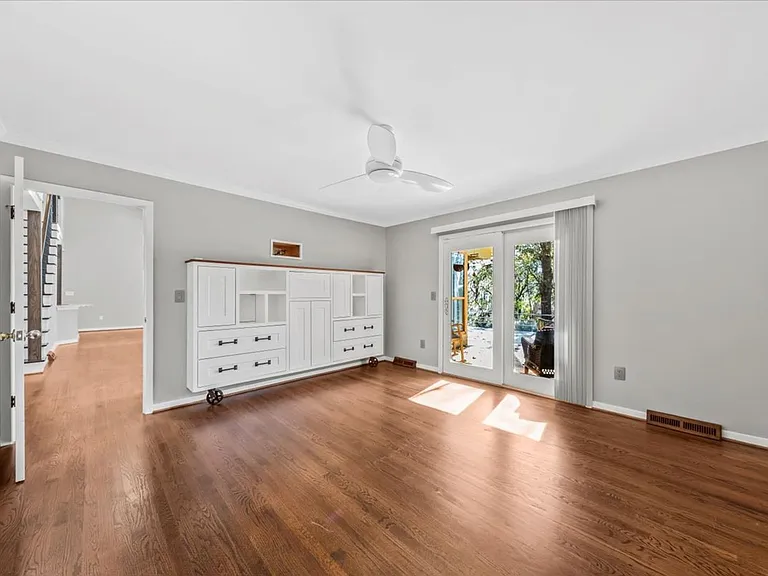 2051 Marsh Flower Ln — Photo 8