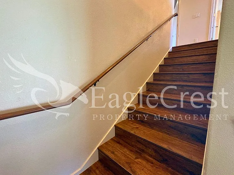 216 N Park St — Photo 29
