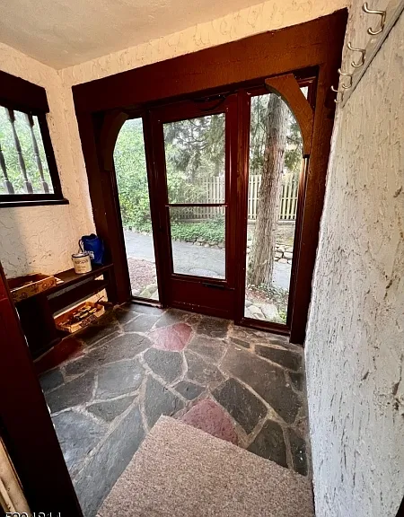12 Hobart Gap Rd — Photo 45
