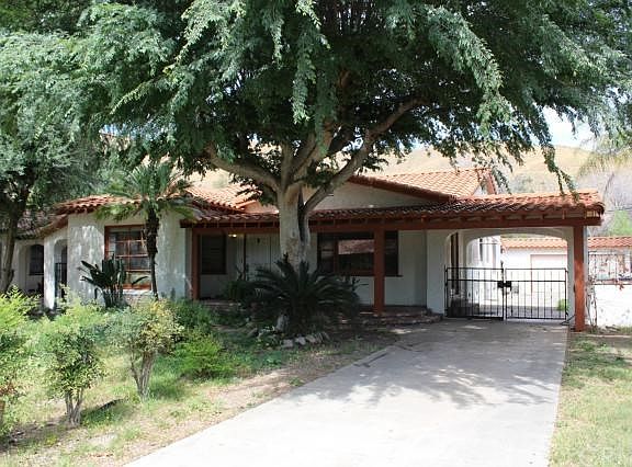 2nd image of 918 W Marshall Blvd