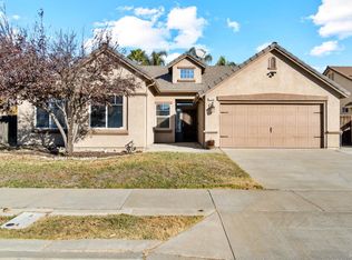 1738 Castle Way, Lemoore, CA 93245