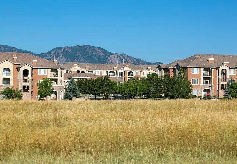 Stonegate Apartments — Photo 1