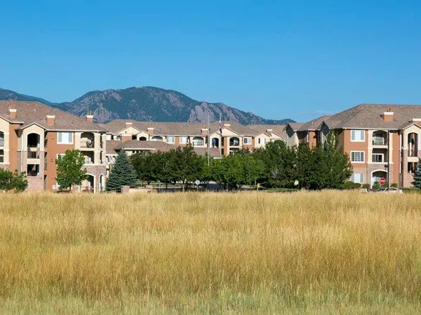 Stonegate Apartments