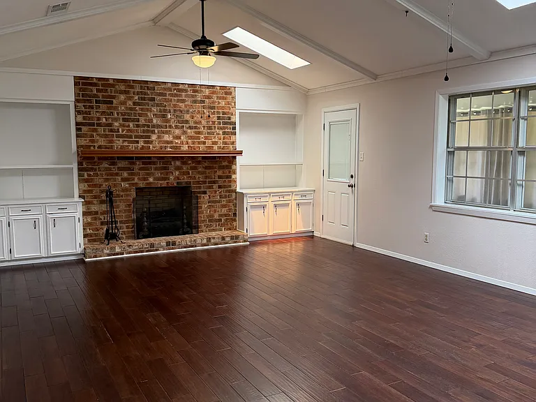403 Sheffield Dr — Photo 14