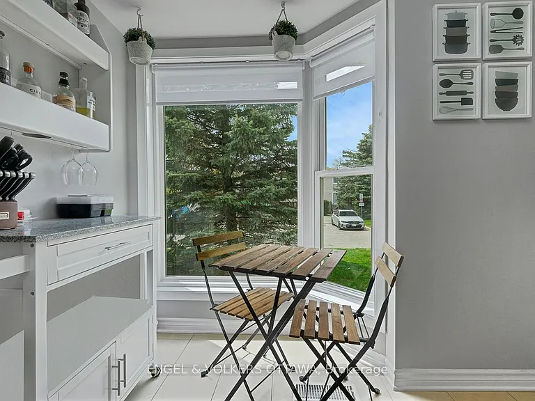 76 McDermot Ct #22 — Photo 15