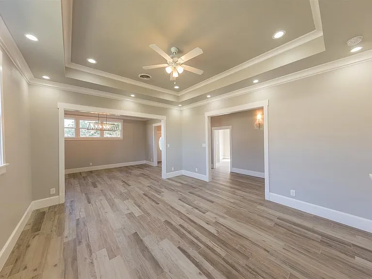 4307 Avenue Q — Photo 17