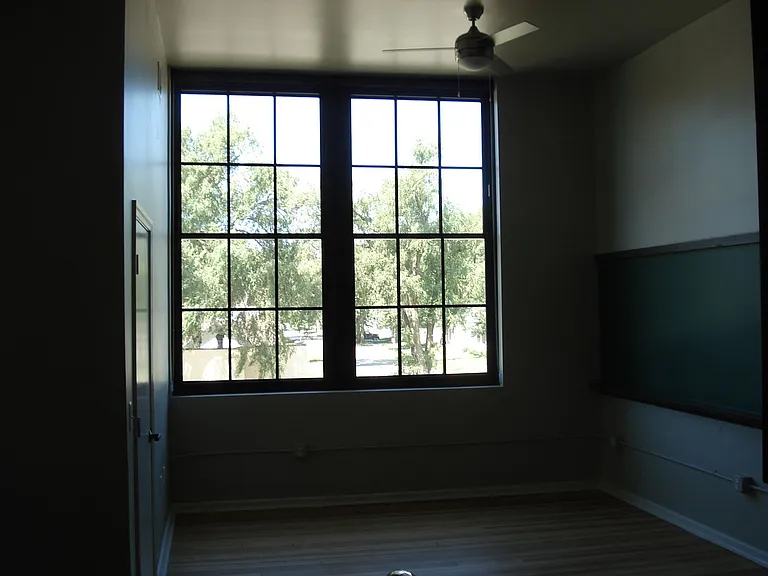 308 E Corning St — Photo 25