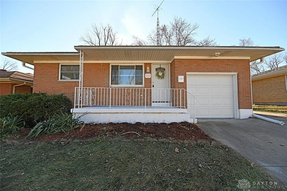332 E Nottingham Rd photo 1