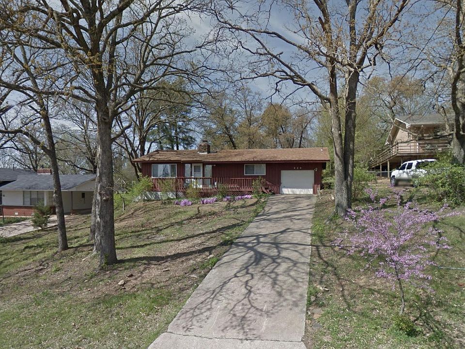 1st image of 424 W Patricia Ln