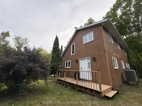 3870 Hideaway Ln, South Frontenac, ON K0H 1H0