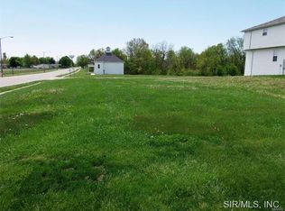 204 Empson Dr, Valmeyer, IL 62295