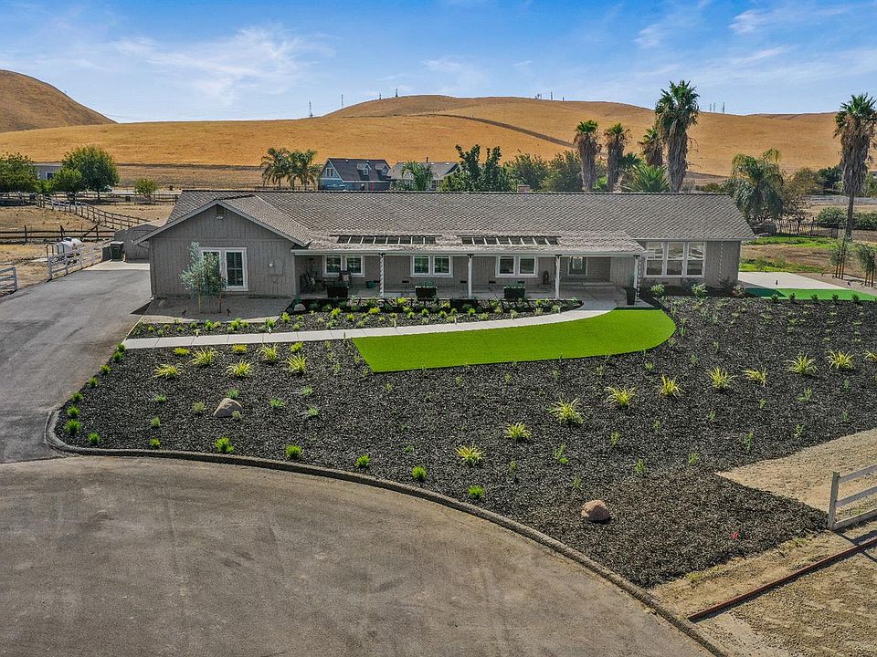 1st image of 34779 Brichetto Ct