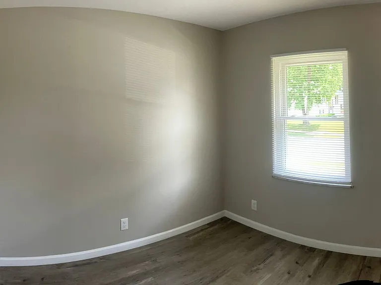 Upper Level Bedroom3