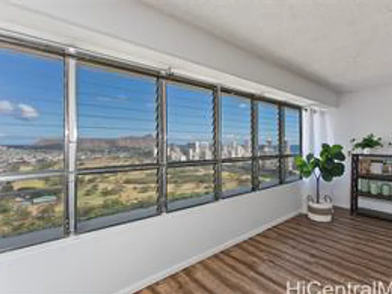 2525 Date St #3701 — Photo 1