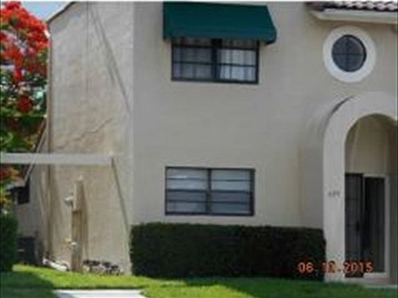 3rd image of 425 NW 36th Ave