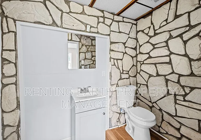 1129 Camellia Rd — Photo 16