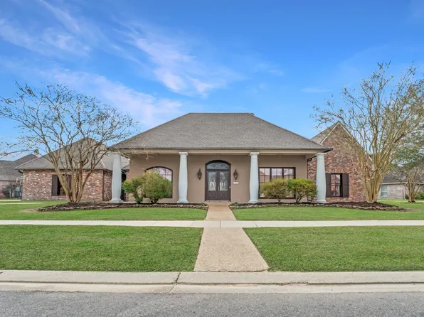 17608 Lake Vista Dr, Greenwell Springs, LA 70739