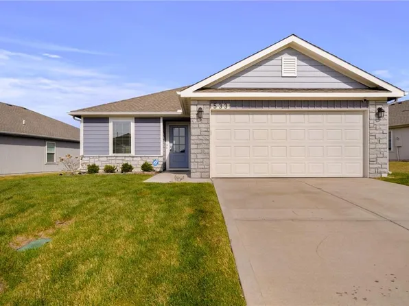 533 N Pear St, Gardner, KS 66030