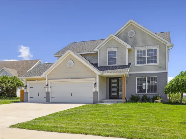 7039 Carey Ct, Johnston, IA 50131