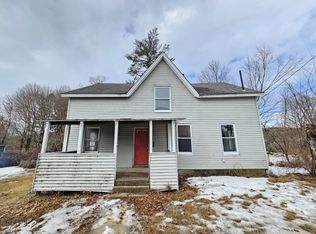 26 Maple St, Athol, MA 01331