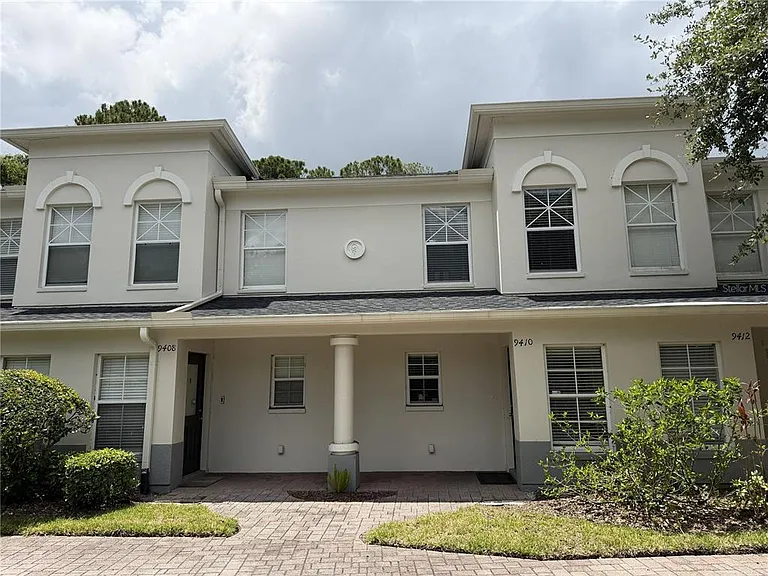 9410 Charlesberg Dr — Photo 1