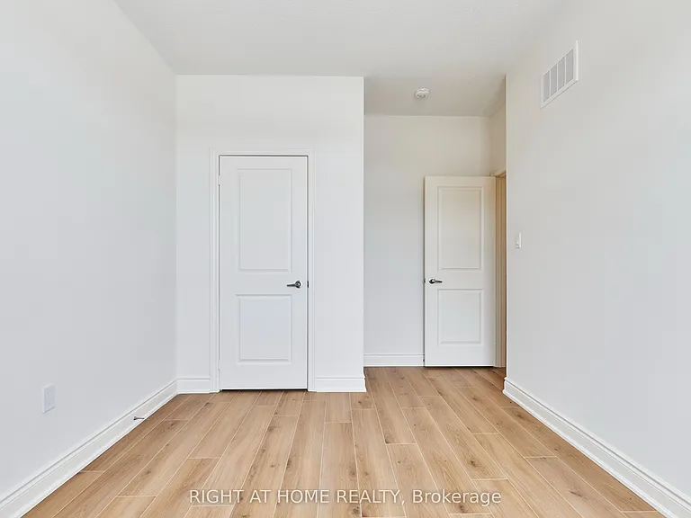 2122 Cayenne St #UPPER LEVEL — Photo 26