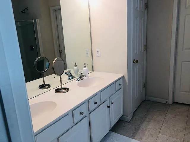8165 Kincaid Ct — Photo 10